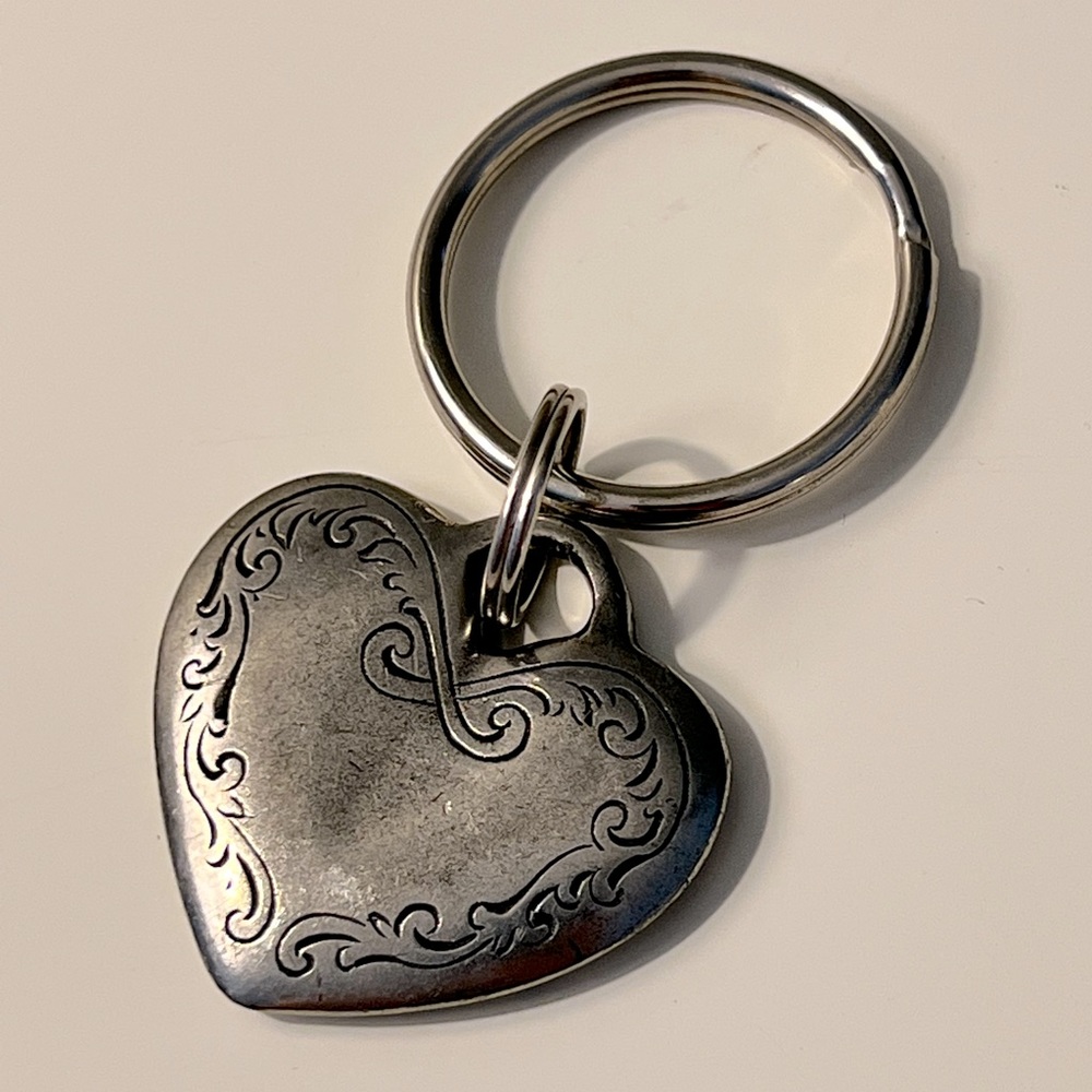 Vintage Sliver Heart Key Chain